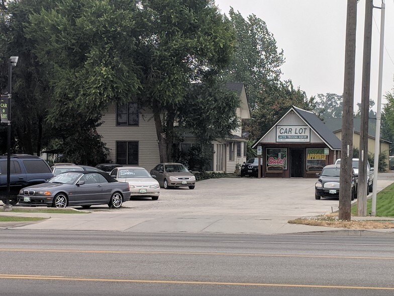 2995 E Mullan Ave, Post Falls, ID 83854 Auto Dealership