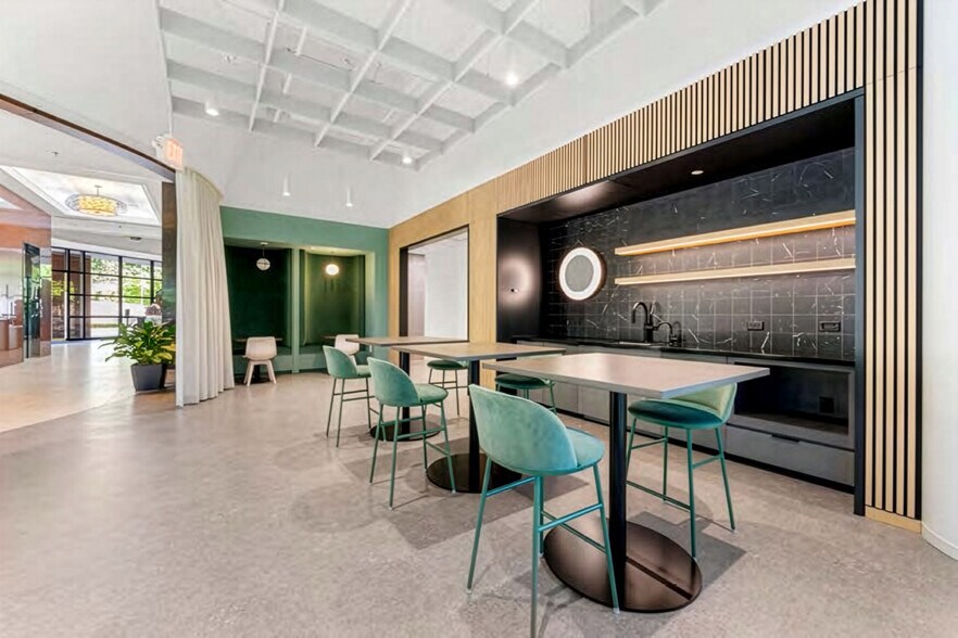 More Photos Of 3101 Towercreek Pkwy SE, Atlanta Office Residential For Lease