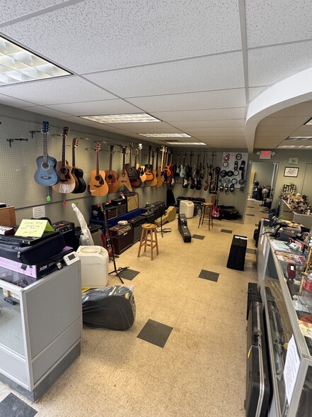 More Photos Of 3115 W Tilghman St, Allentown Unknown For Lease