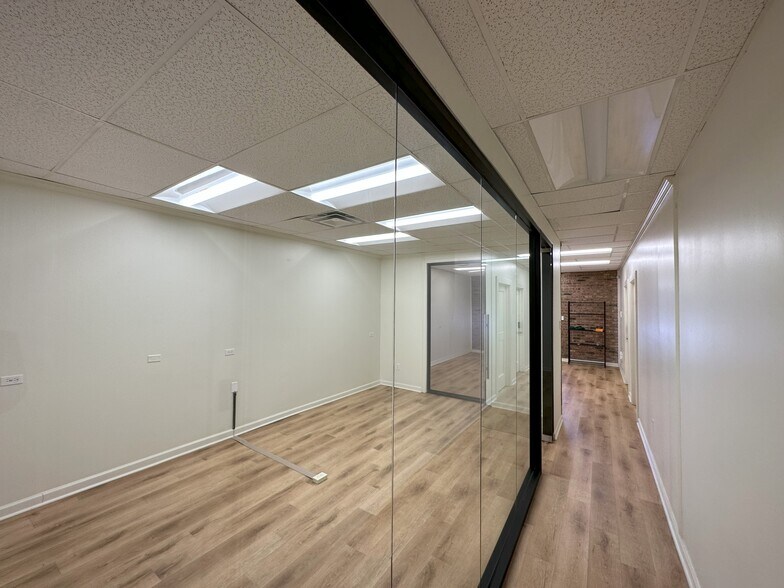 More Photos Of , Baton Rouge Office For Sale