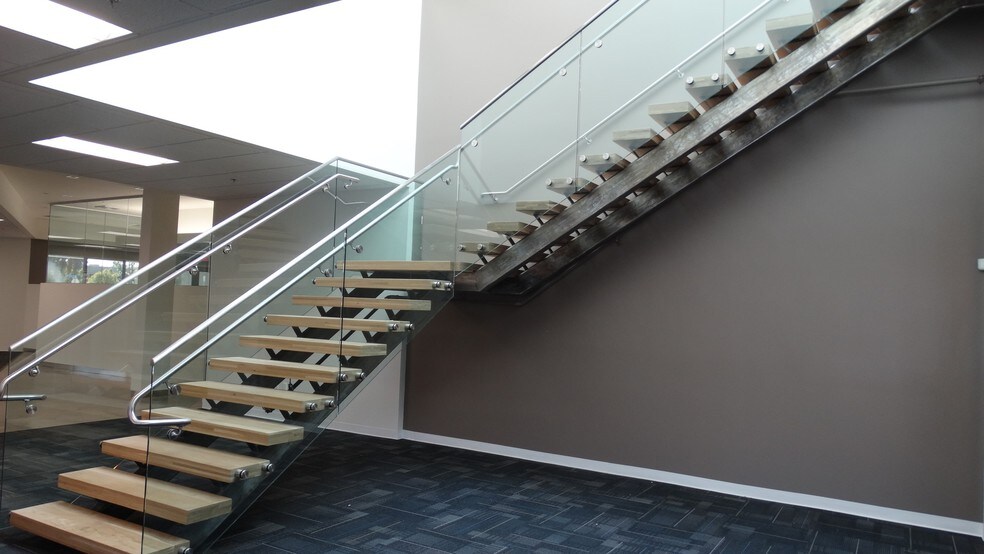 More Photos Of 9401 De Soto Ave, Chatsworth Warehouse For Sale