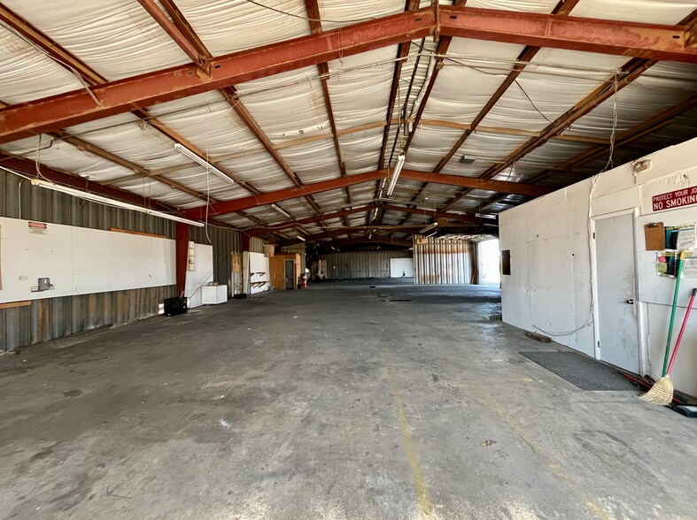 More Photos Of 408-412 Farmers Market Rd, Fort Pierce Warehouse For Sale