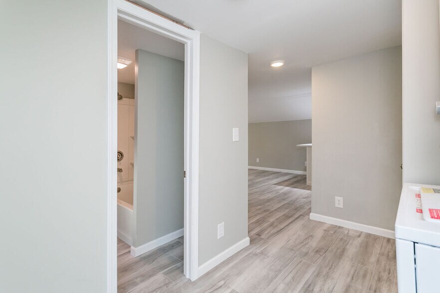 More Photos Of 4527 South St, Jamesville General Retail For Sale