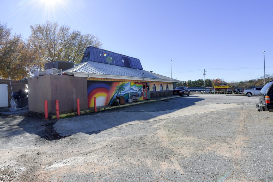 More Photos Of 1082 Highway 19 N, Thomaston Restaurant For Sale