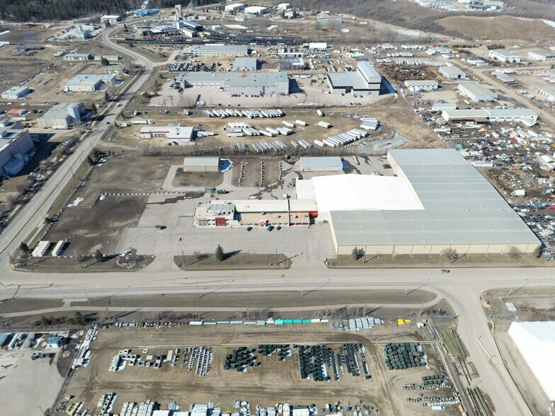 More Photos Of 7740 40 Ave, Red Deer Manufacturing For Sale