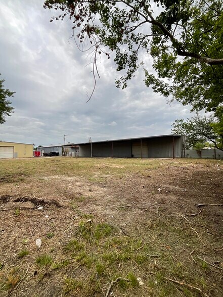 More Photos Of 3201 Texas Ave, La Marque Warehouse For Sale