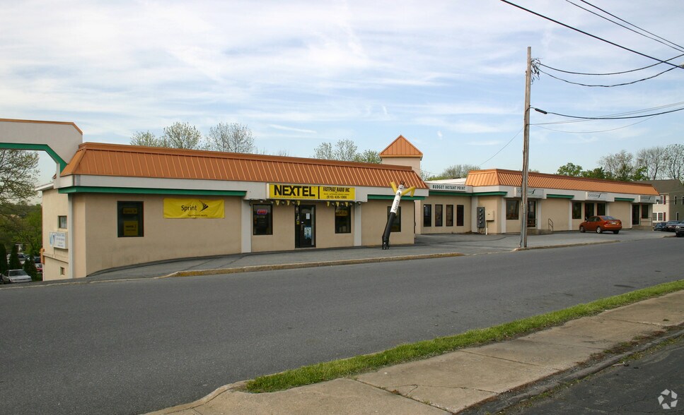 More Photos Of 1710 MacArthur Rd, Whitehall Storefront Retail Office For Lease