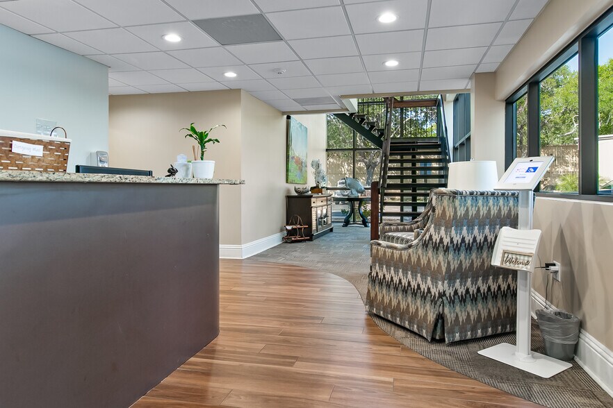 More Photos Of 2725 Center Pl, Melbourne Research And Development For Sale