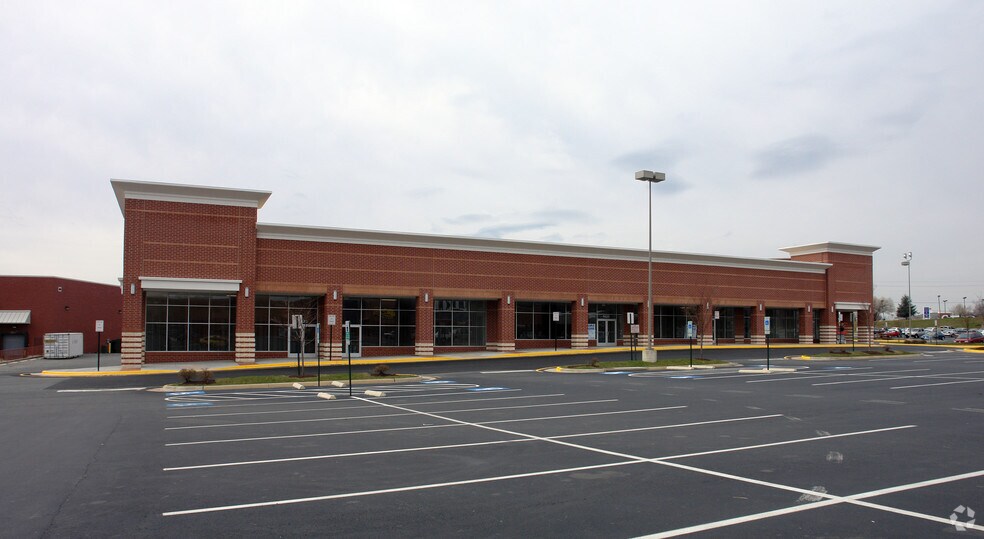 More Photos Of 1425-1475 Stafford Market Plz, Stafford Storefront For Lease