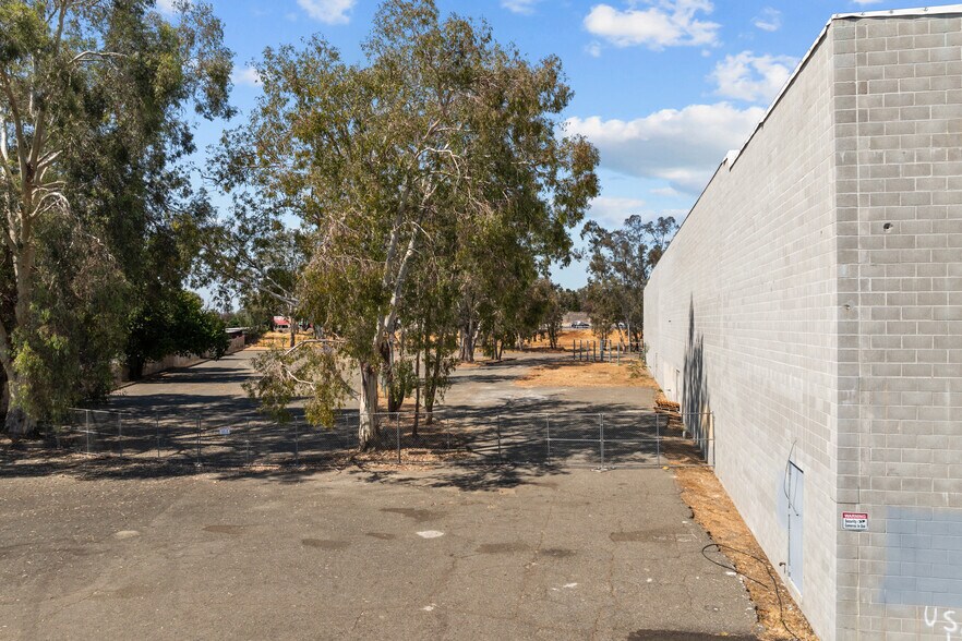 More Photos Of 8501 Auburn Blvd, Citrus Heights Freestanding For Sale