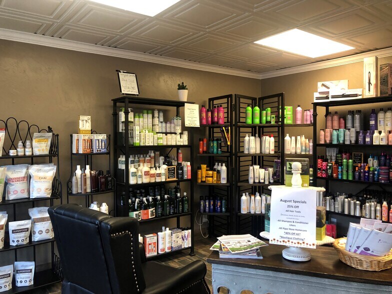 More Photos Of 1037 Main St, Evanston Storefront Retail Office For Sale