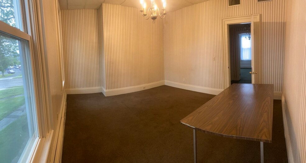 More Photos Of 11 E Cliff St, Somerville Office Residential For Lease