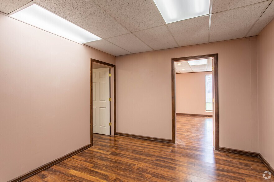 More Photos Of 5300 E Main St, Whitehall Unknown For Lease