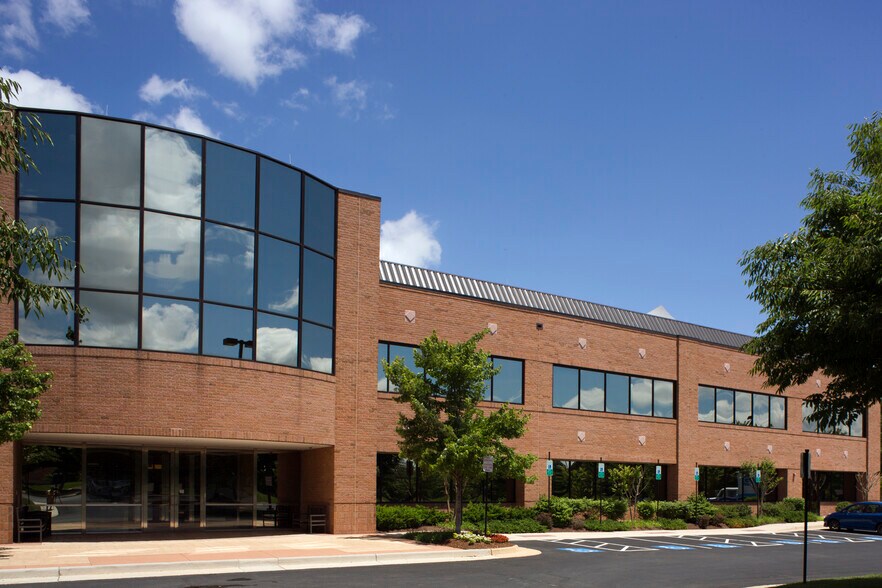More Photos Of 20098 Ashbrook Pl, Ashburn Office For Lease
