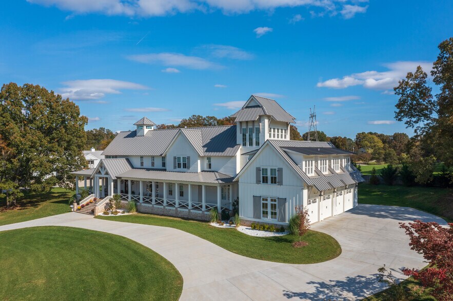 More Photos Of 7468 Noah Reid Rd, Chattanooga Schools For Sale