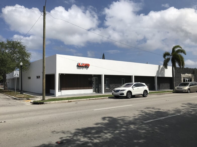 More Photos Of 601 S 21st Ave, Hollywood Showroom For Lease