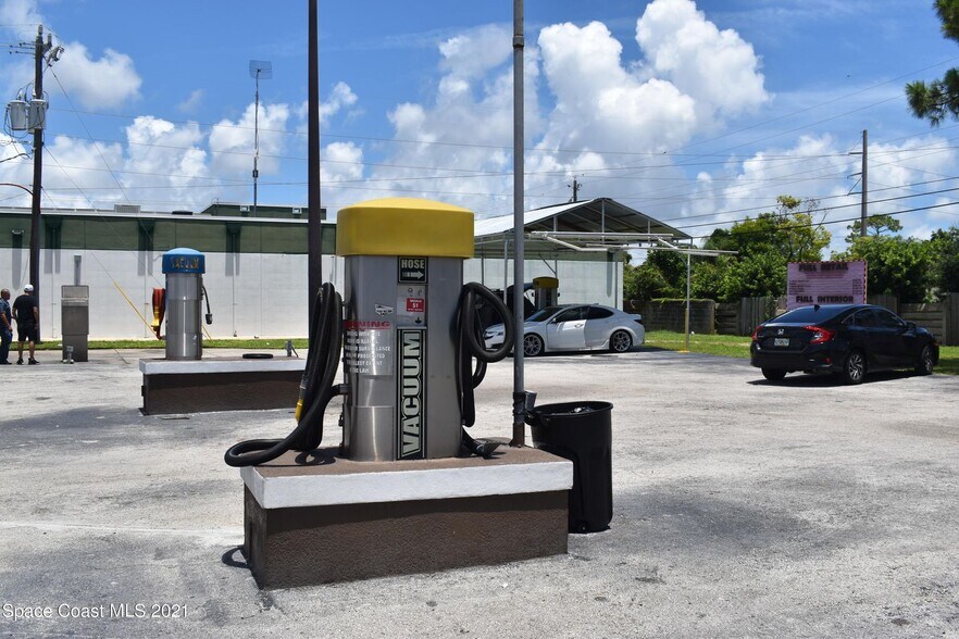 More Photos Of 226 S Courtenay Pky, Merritt Island Carwash For Sale
