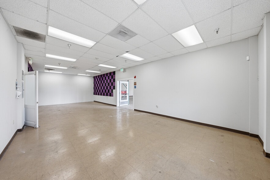More Photos Of 16440 Ashland Ave, San Lorenzo Warehouse For Lease