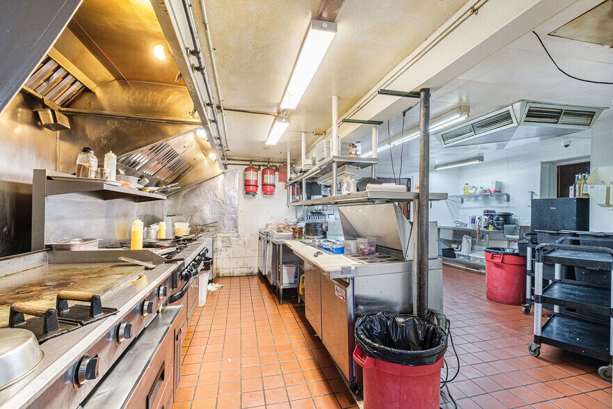 More Photos Of 9264 Saginaw Rd, Richville Restaurant For Sale