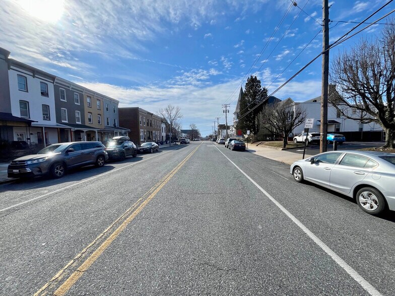 More Photos Of 3818 Roland Ave, Baltimore Office Residential For Sale