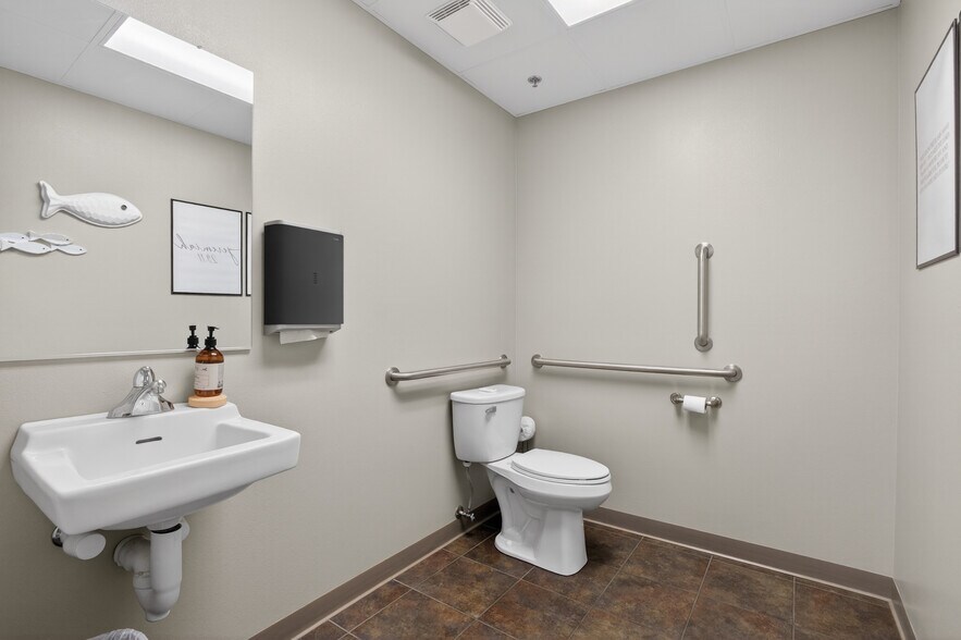 More Photos Of 1000 E Riverview Expy, Wisconsin Rapids Unknown For Lease