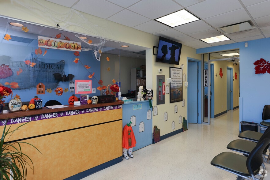 More Photos Of 91 N Franklin St, Hempstead Office For Sale