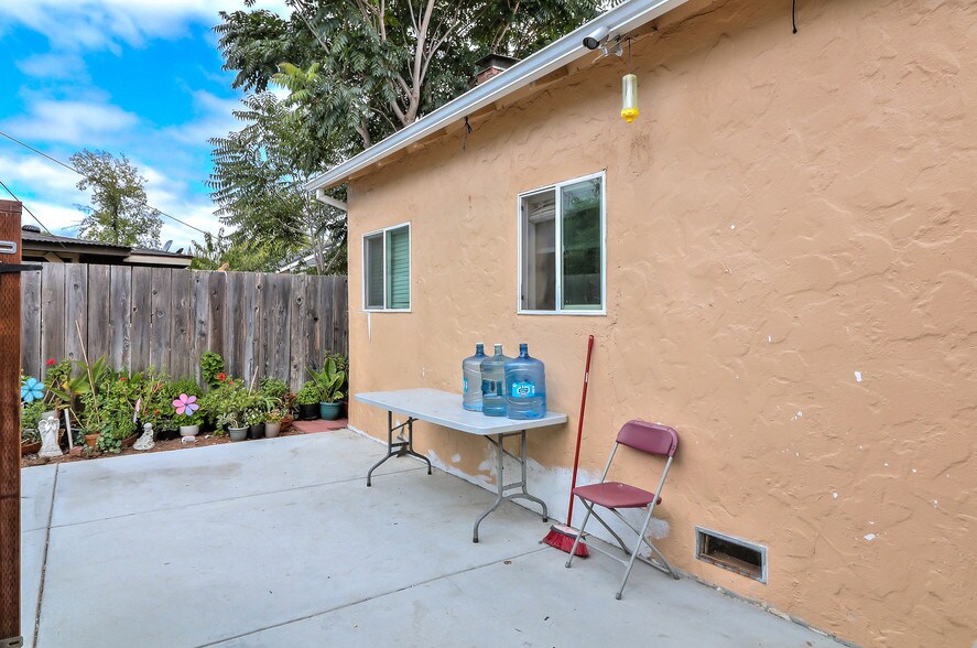 More Photos Of 66 3rd St, Gilroy Apartments For Sale