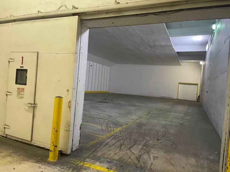 More Photos Of 369 Road 176, Delano Refrigeration Cold Storage For Sale