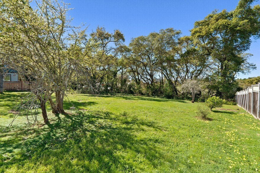 More Photos Of 420 Capitola Road Ext, Santa Cruz Apartments For Sale