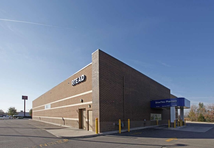 More Photos Of 753 Grove St, Ypsilanti Drugstore For Lease