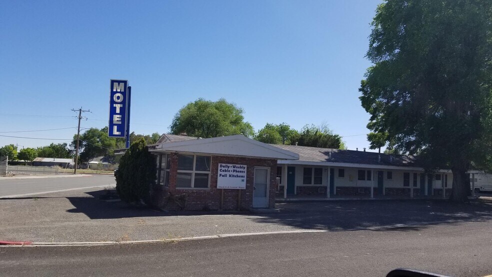 More Photos Of 435 9th St, Lovelock Hotel For Sale