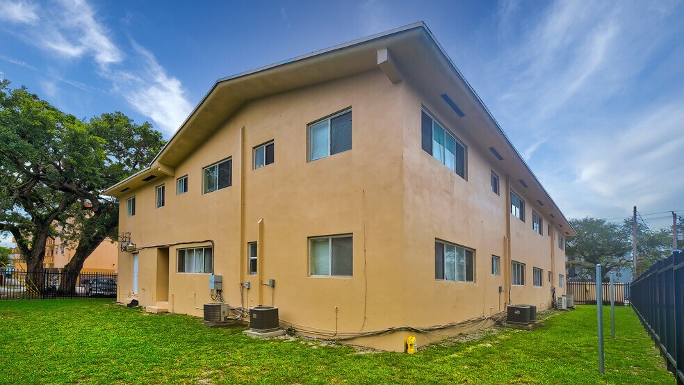 More Photos Of 14305 NE 6th Ave, North Miami Apartments For Sale