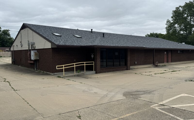 More Photos Of 1501 N Water St, Decatur Office For Sale