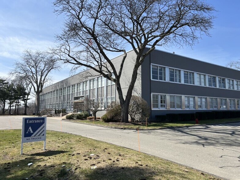 More Photos Of 500 S Broad St, Meriden Manufacturing For Lease