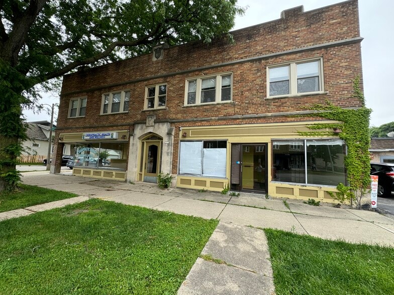 More Photos Of 3101 S Delaware Ave, Milwaukee Storefront Retail Residential For Lease