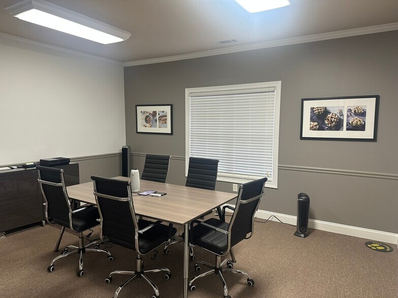 More Photos Of 5655 Lake Acworth Dr NW, Acworth Loft Creative Space For Lease