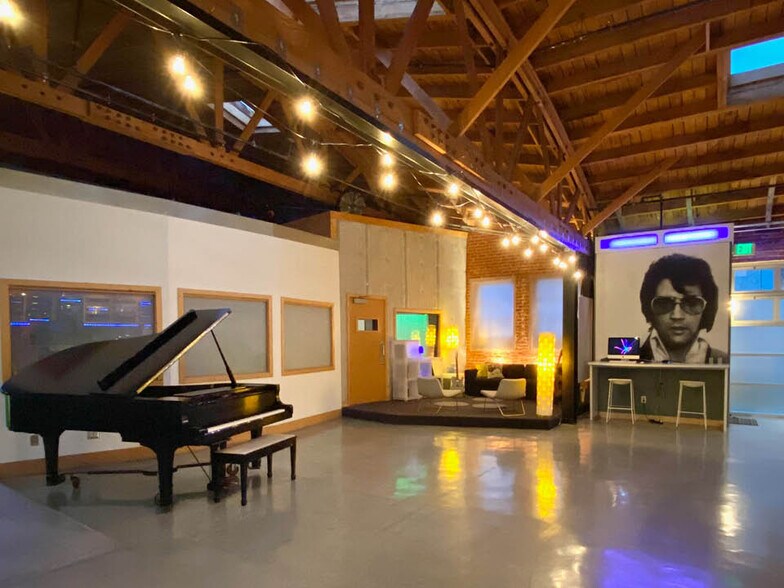 More Photos Of 449 S San Fernando Blvd, Burbank Loft Creative Space For Lease