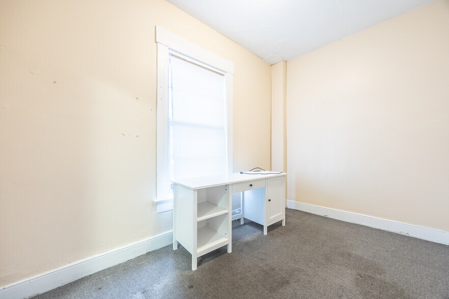 More Photos Of 336 Monmouth St, Newport Restaurant For Sale