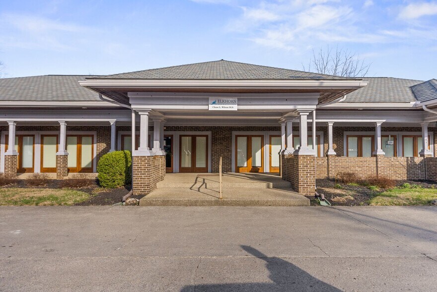 More Photos Of 302-303 Boston Sq, Georgetown Office For Sale