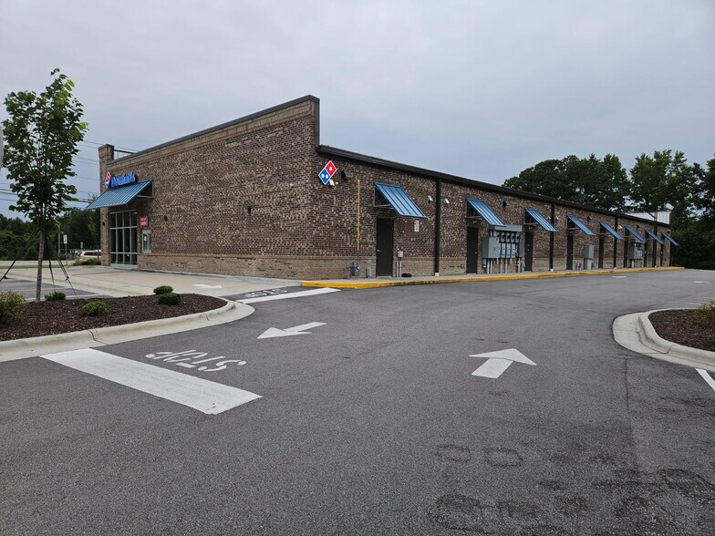 More Photos Of 2509 Piney Green Rd, Jacksonville General Retail For Lease