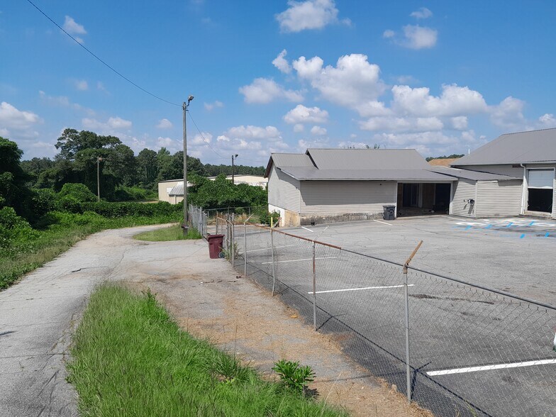 More Photos Of 9135 S Main St, Jonesboro Light Manufacturing For Sale