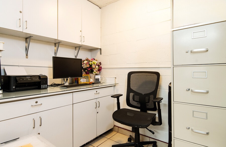 More Photos Of 147 E Rosecrans Ave, Compton Religious Facility For Sale