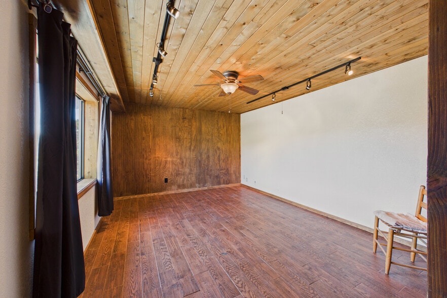 More Photos Of 949 Highway 82, Mountain Park Storefront Retail Residential For Sale