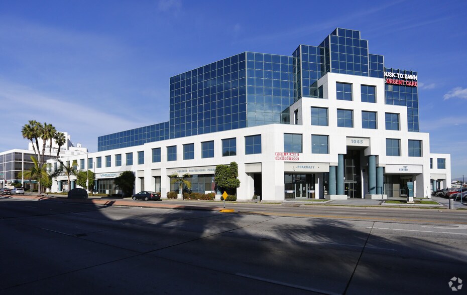 More Photos Of 1045 W Redondo Beach Blvd, Gardena Medical For Sale