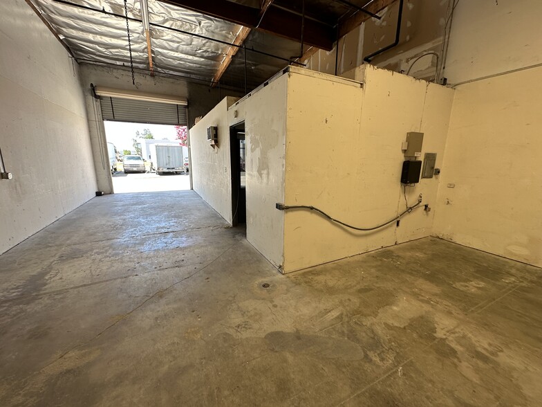 More Photos Of 43214 Black Deer Loop, Temecula Service For Lease