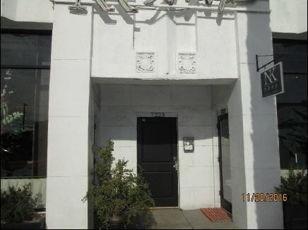 More Photos Of 7223 Beverly Blvd, Los Angeles Storefront Retail Office For Sale