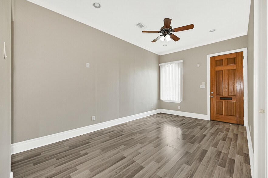 More Photos Of 12816 Willow Centre Dr, Houston Loft Creative Space For Sale