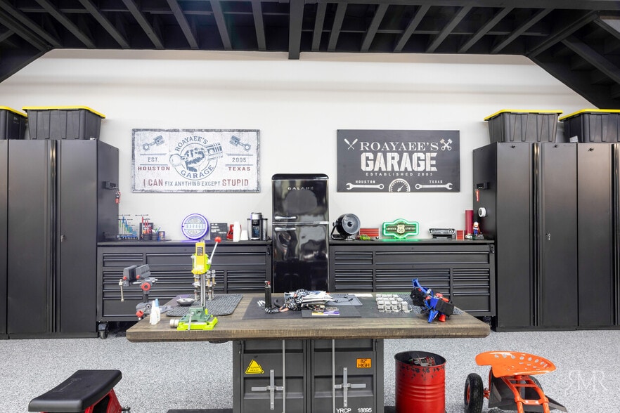 More Photos Of 1435 FM 1463 Rd, Katy Showroom For Sale