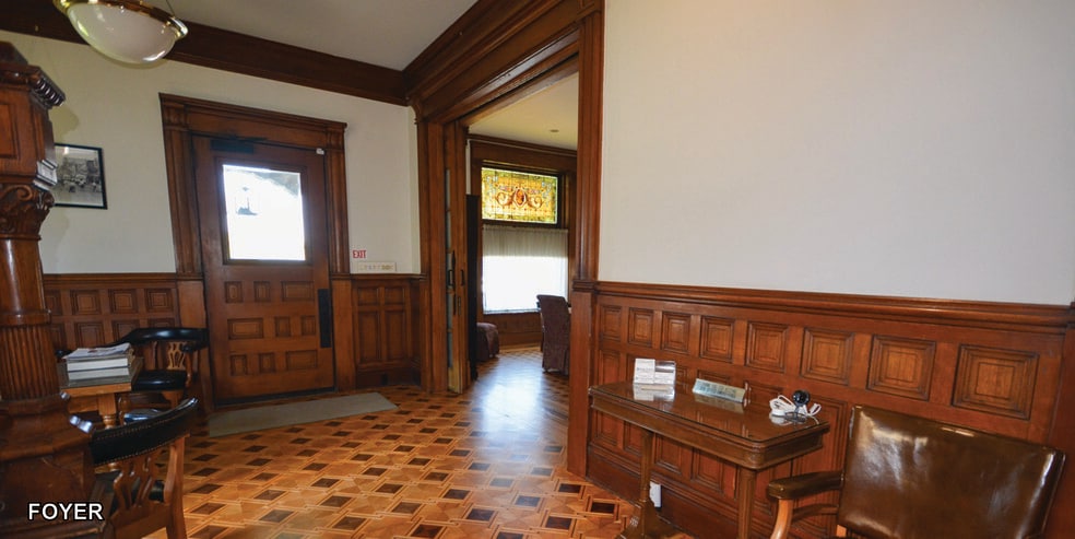 More Photos Of 1010 W 3rd St, Little Rock Office For Sale