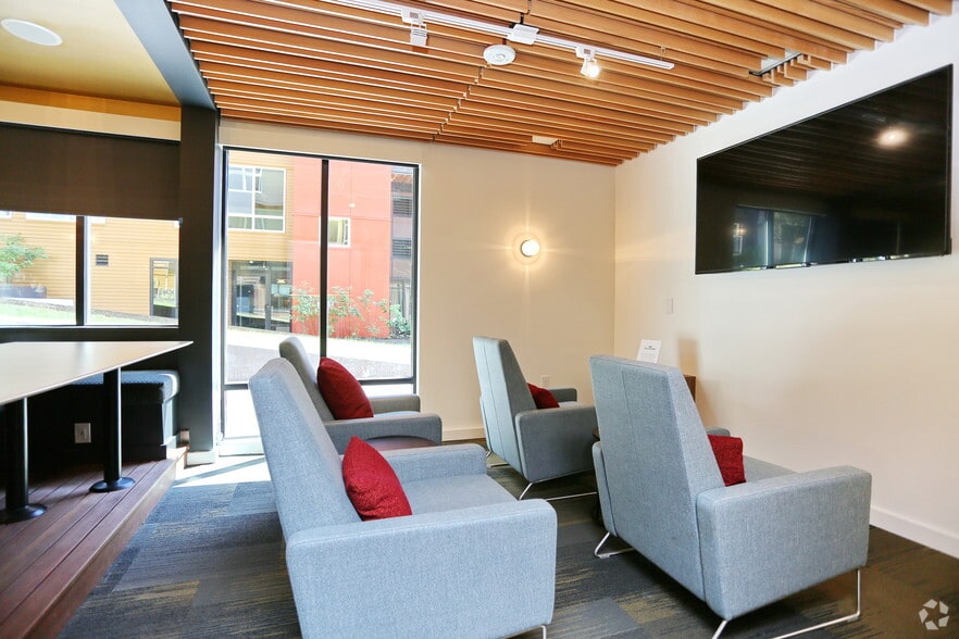 More Photos Of 1850 N 34th St, Seattle Apartments For Lease